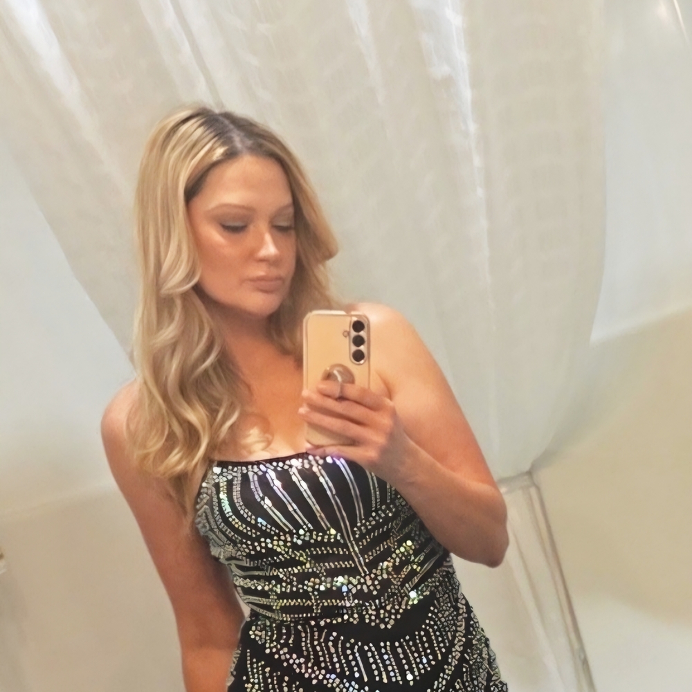 Elegant Black and Silver Strapless Dress - Picture 4 of 4